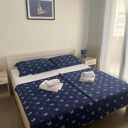 Lili * Rogoznica (Sibenik-Knin)