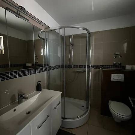 Lili * Rogoznica (Sibenik-Knin)