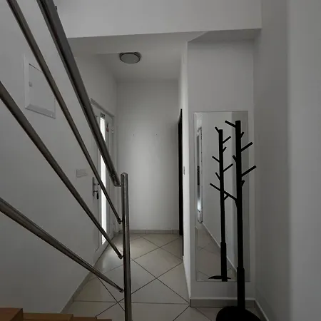 Lili Apartment *