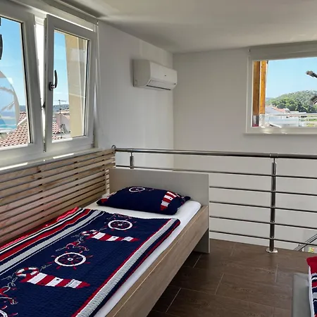 Lili Apartment Rogoznica (Sibenik-Knin)