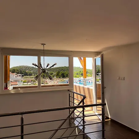 Lili Rogoznica (Sibenik-Knin)
